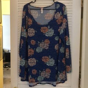 Lularoe Lynnae Long Sleeve Shirt